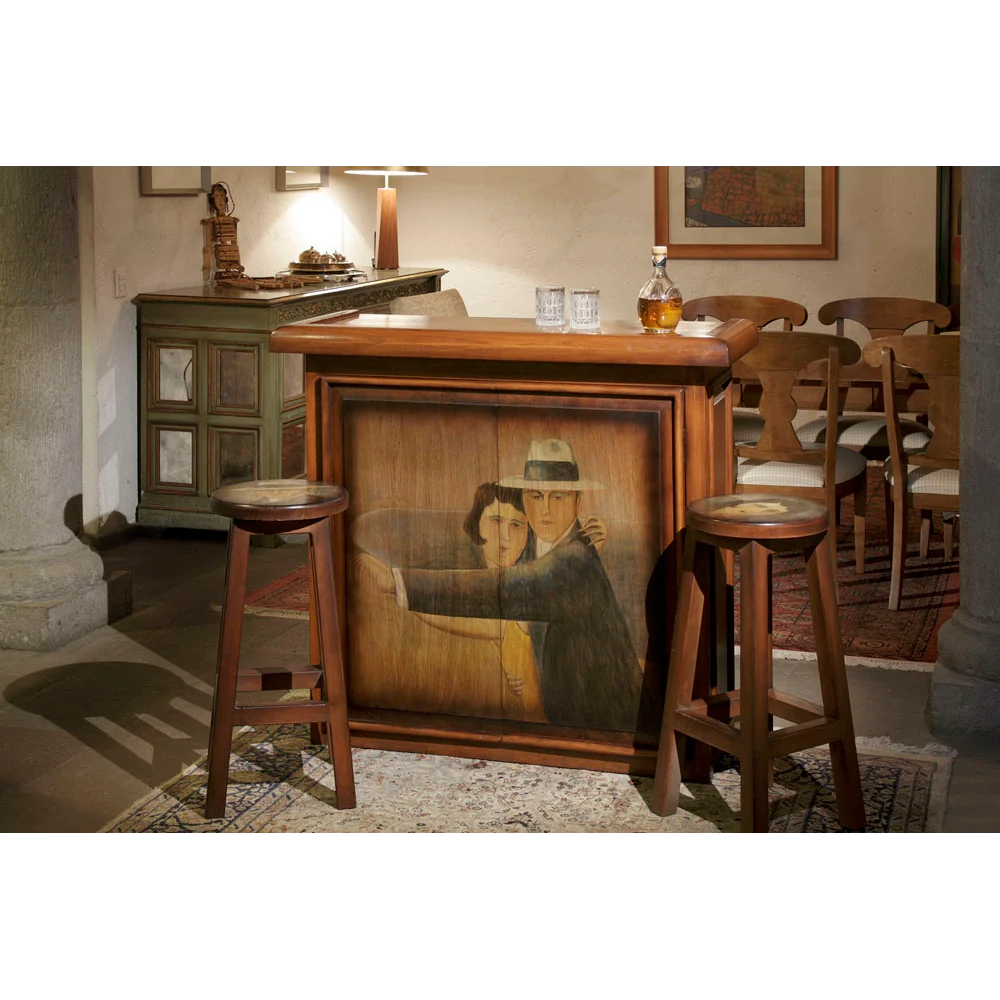 Mueble de madera rústica con fusión de arte