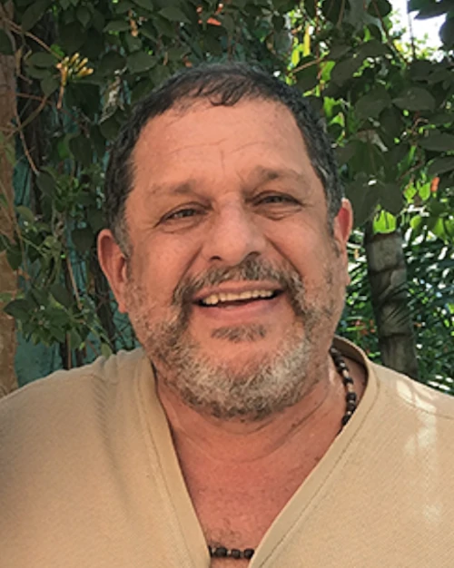 Raymundo González